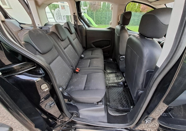 Citroen Berlingo cena 23900 przebieg: 158484, rok produkcji 2009 z Poznań małe 137